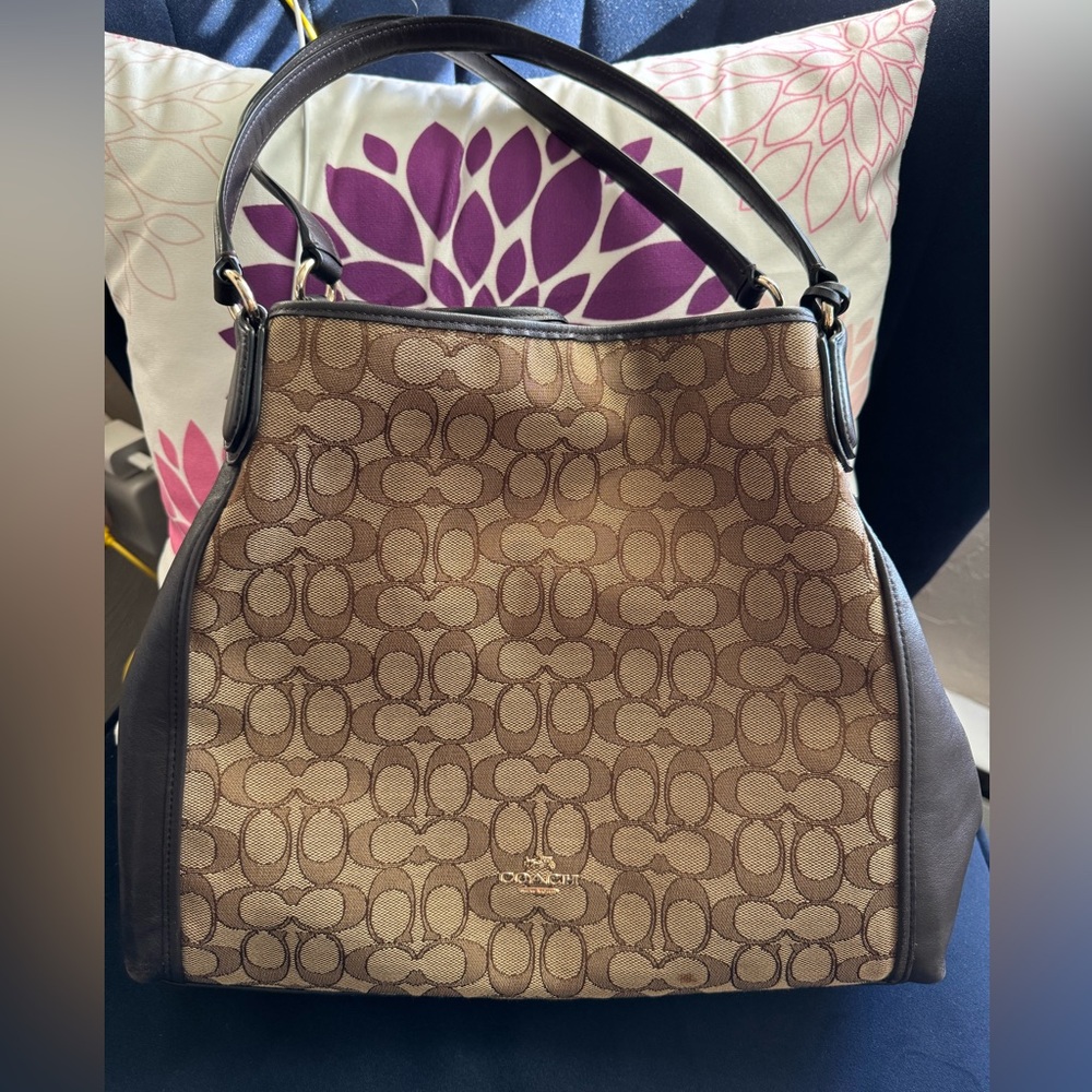 Coach Edie Shoulder Bag 31 In Signature Jacquard